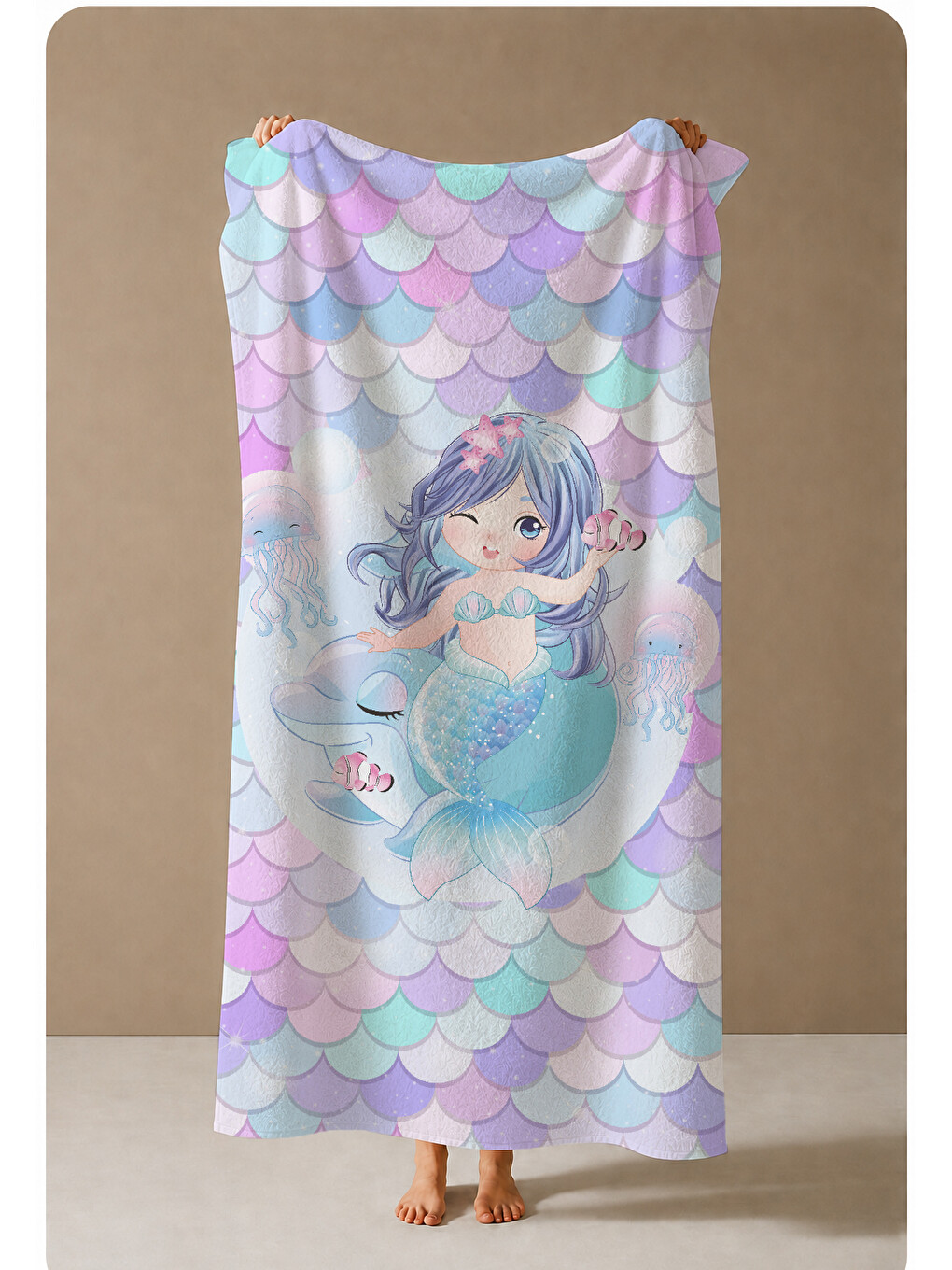 Mavi Pastel Denizkızı Pulları Ve Kız Figürlü 70x150 Cm Dijital Baskılı Plaj Ve Banyo Havlusu-3