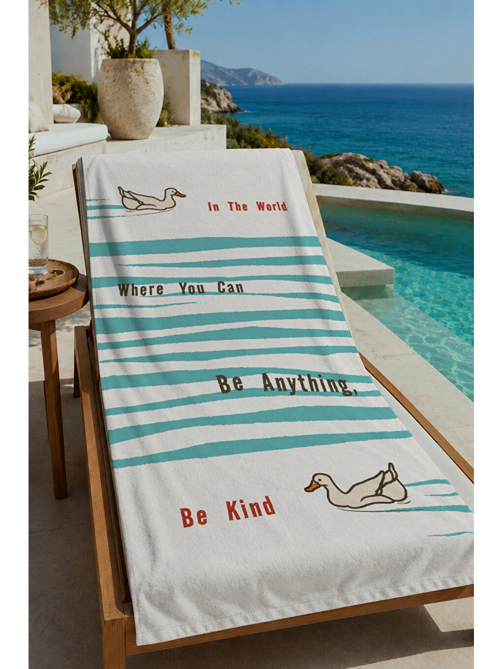 Turkuaz Çizgili Be Kind Balina Yazılı Desenli 70x150 Cm Dijital Baskılı Plaj Ve Banyo Havlusu