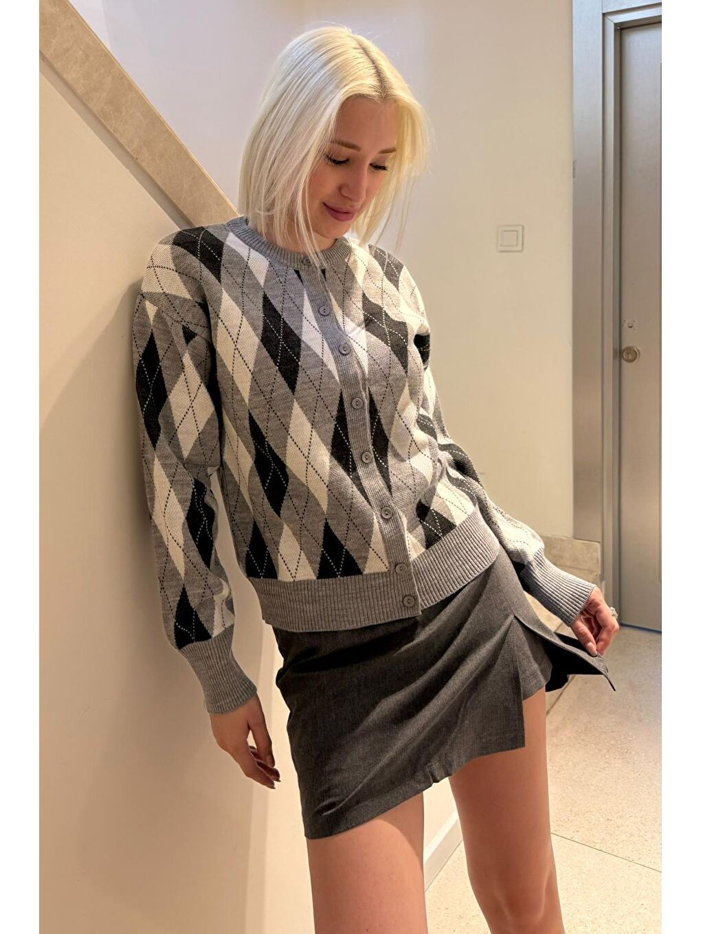 Gri Baklava Desenli Bisiklet Yaka Kadın Hırka Mg2496-4