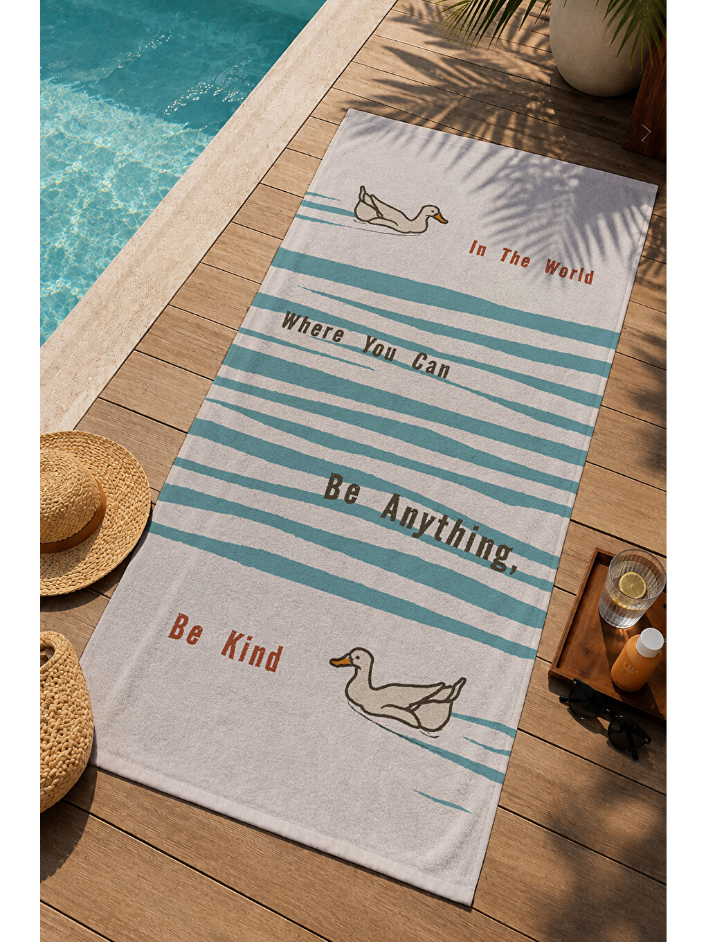 Turkuaz Çizgili Be Kind Balina Yazılı Desenli 70x150 Cm Dijital Baskılı Plaj Ve Banyo Havlusu-2