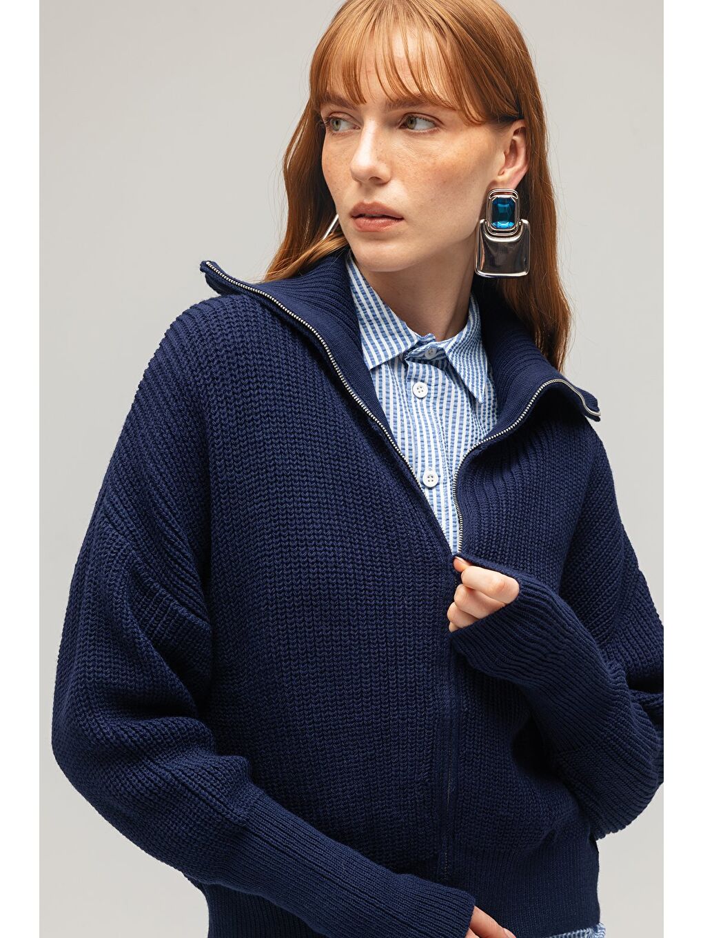 Lacivert Kadın Oversize Uzun Kollu Fermuarlı Yarım Balıkçı Yaka Triko Hırka-3