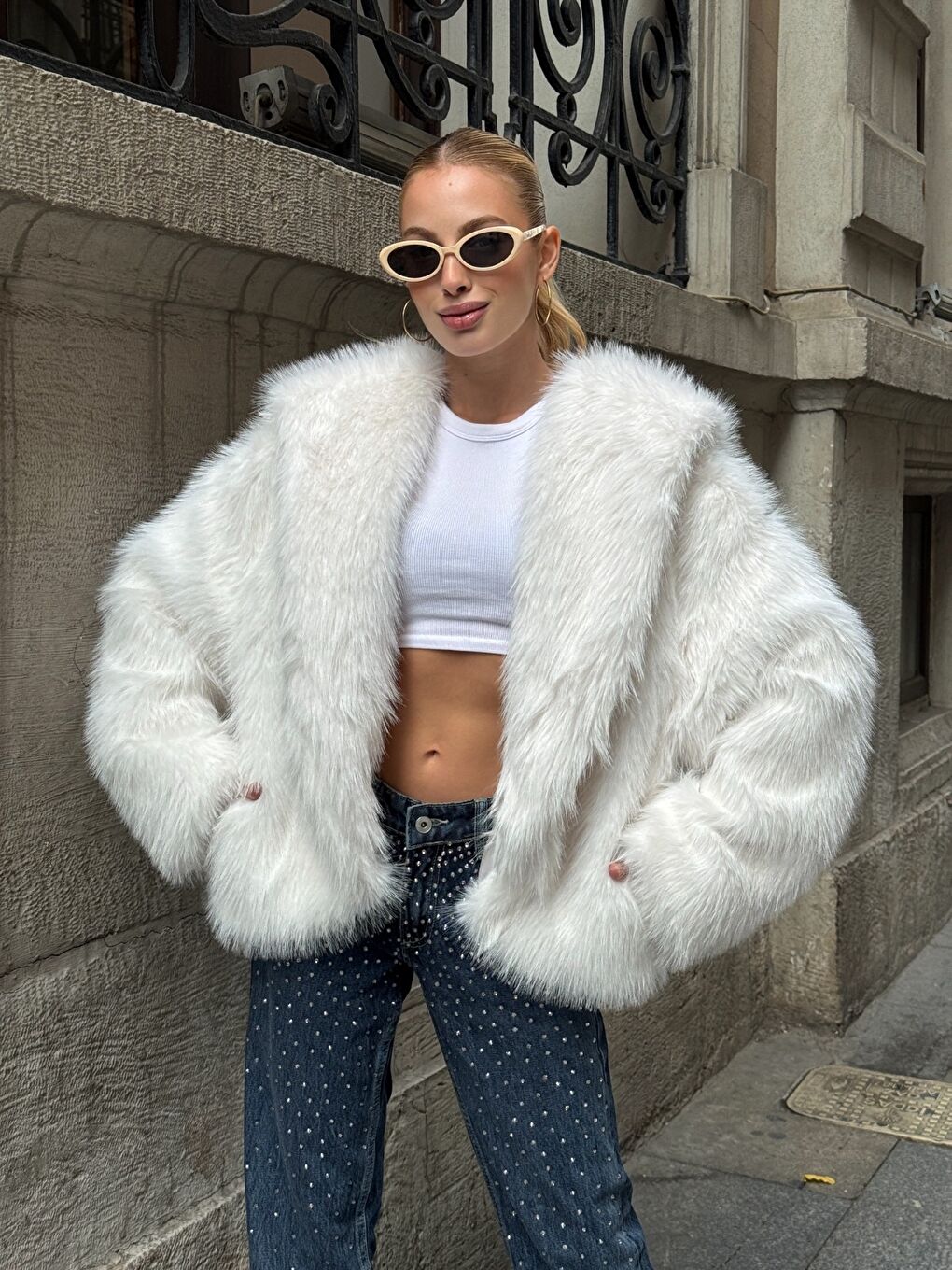 Kapüşonlu Kürk Ceket Beyaz-2