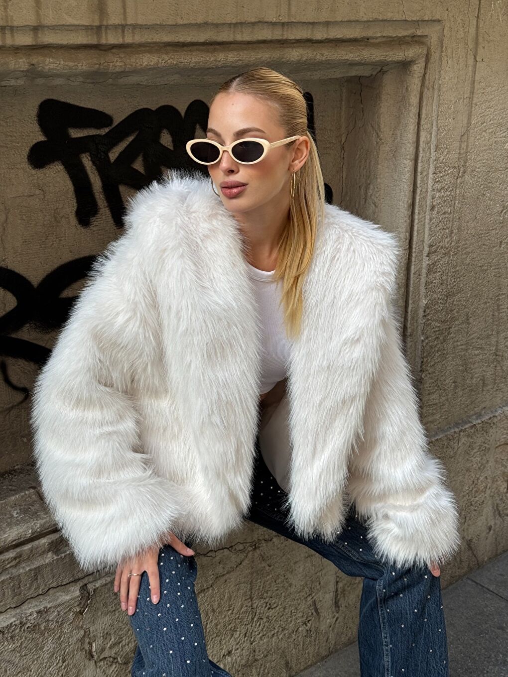 Kapüşonlu Kürk Ceket Beyaz-3