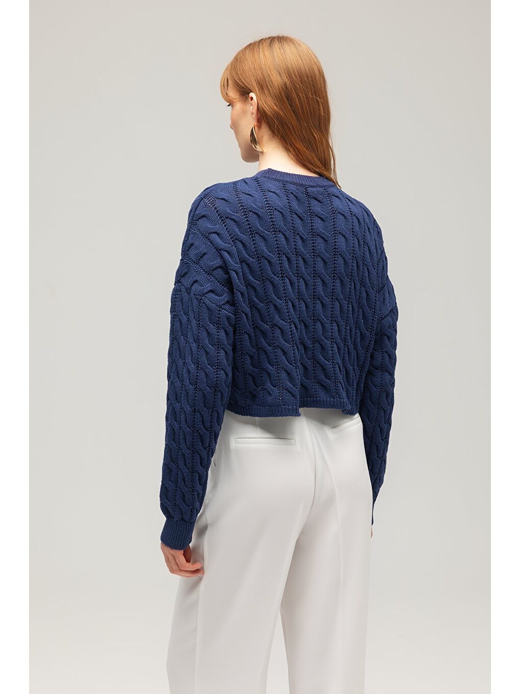 Lacivert Kadın Saç Örgü Detaylı Crop Triko Kazak-3