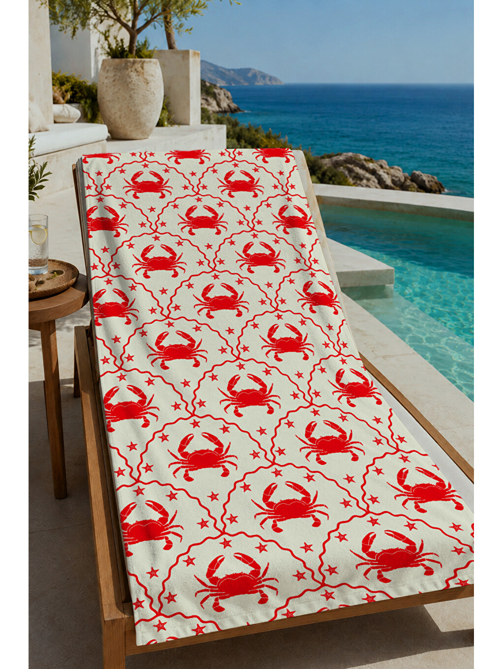 Ekru Krem Kırmızı Tekrarlı Yengeç Desenli 70x150 Cm Dijital Baskılı Plaj Ve Banyo Havlusu