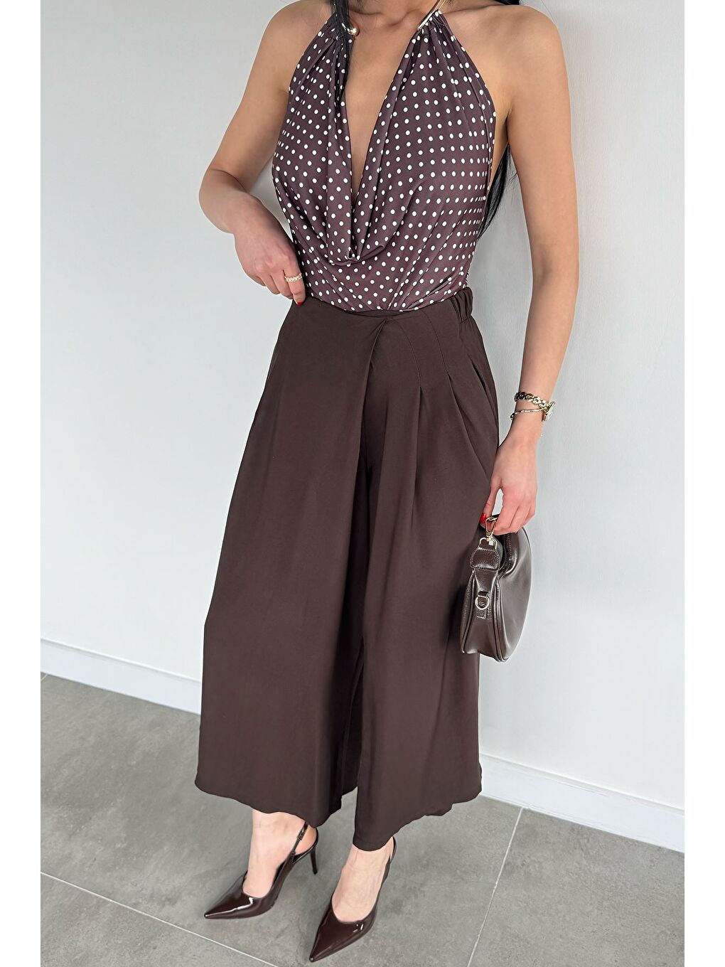 Kahverengi Kadın Pileli Bol Paça Pantolon-2