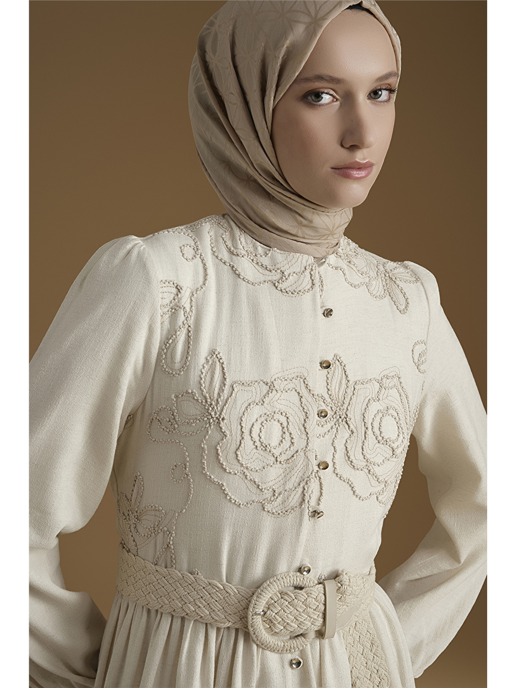 Süzene Nakışlı Elbise Ekru-3