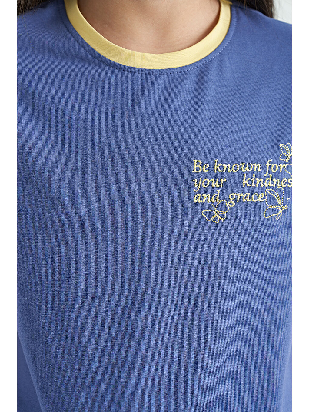 Mor Açık Eflatun Minimal Yazı Baskılı O Yaka Rahat Form Kısa Kollu Kız Çocuk Tişört - 75110-6