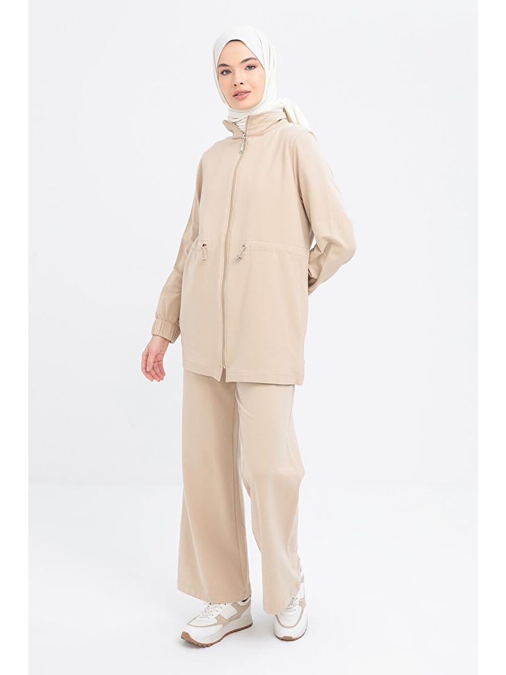 Bej-Belden Büzgülü Fermuarlı Eşofman Takımı-1