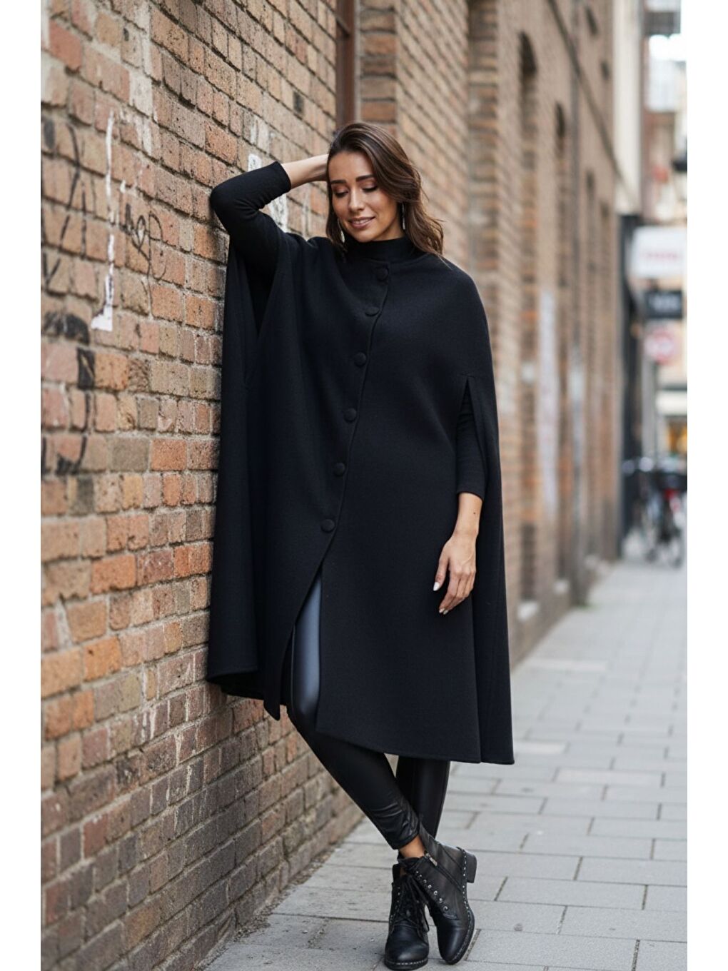 Kadın Trend Düğmeli Siyah Kaşe Pelerin Panço-2