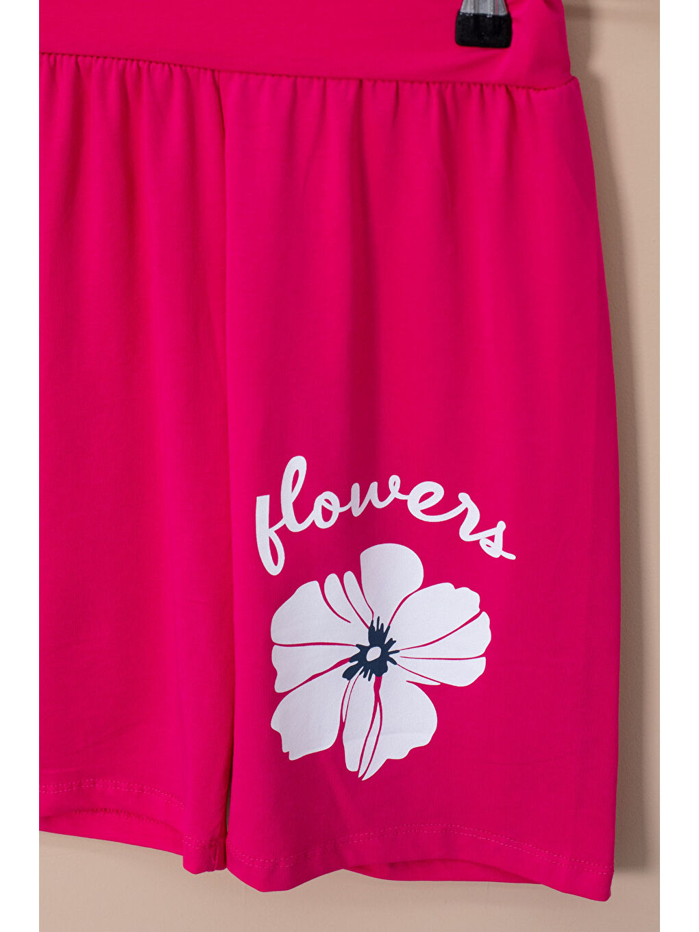 Fuşya Omzu Çiçek Baskılı Tİşörtlü Şortlu Kız Çocuk 2li Takım 21068-2