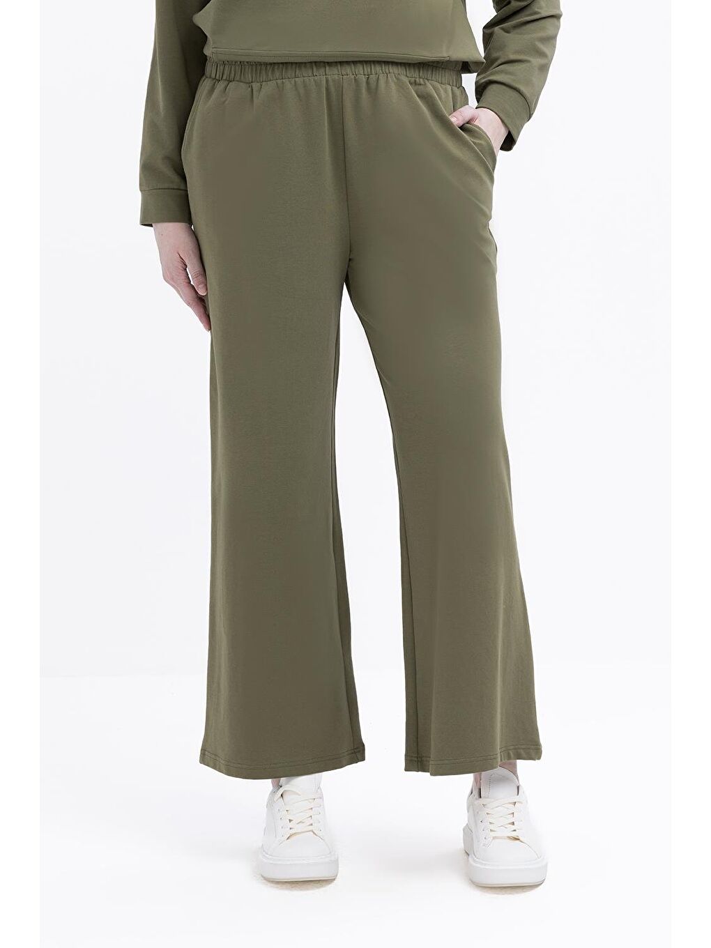 Haki-Büyük Cepli Yandan Fermuarlı Büyük Beden Eşofman Takımı-4