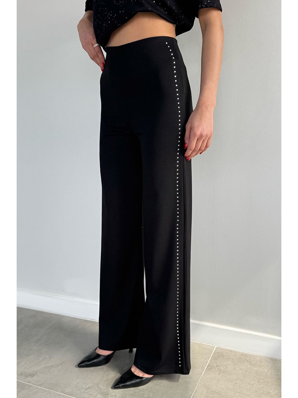 Siyah Kadın Bel Lastikli Taş İşlemeli Elastanlı Pantolon-1
