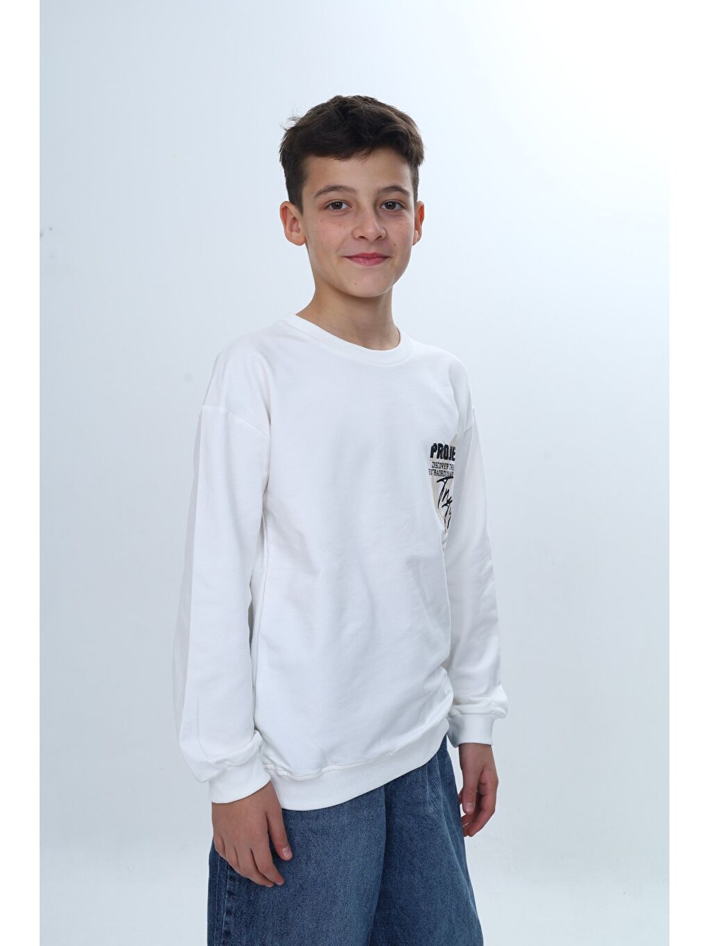 Ekru Erkek Çocuk Bisiklet Yaka Beli Eteği Lastik Baskılı Sweatshirt 24957-1