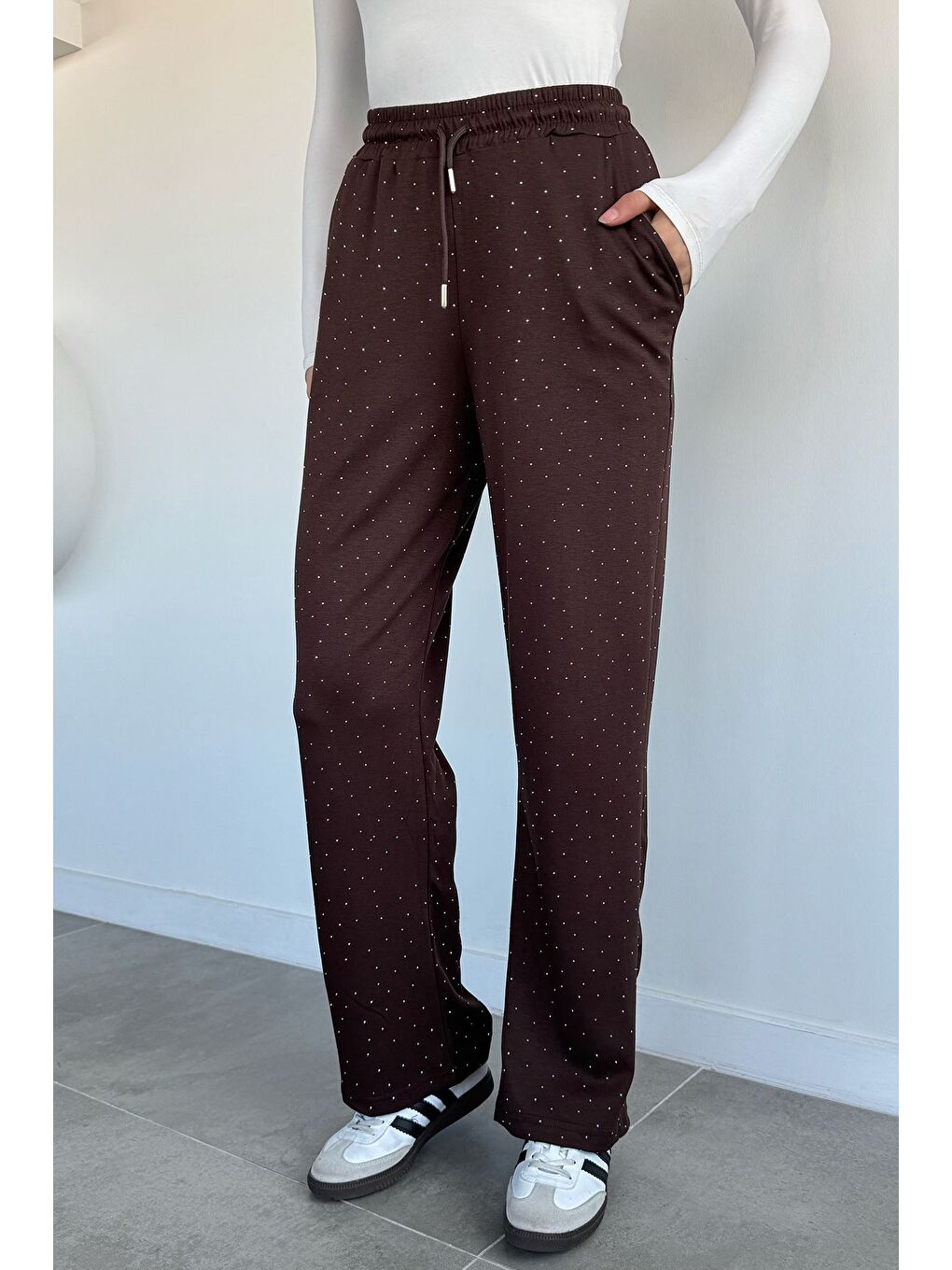 Kahverengi Kadın Bel Lastikli Taş İşlemeli Pantolon