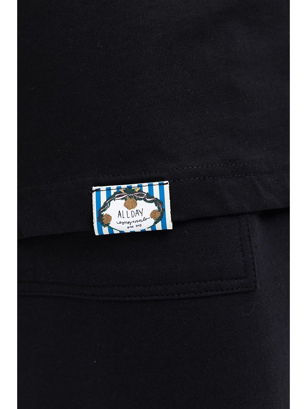 Siyah-Yakası Ribanalı Sweat-4