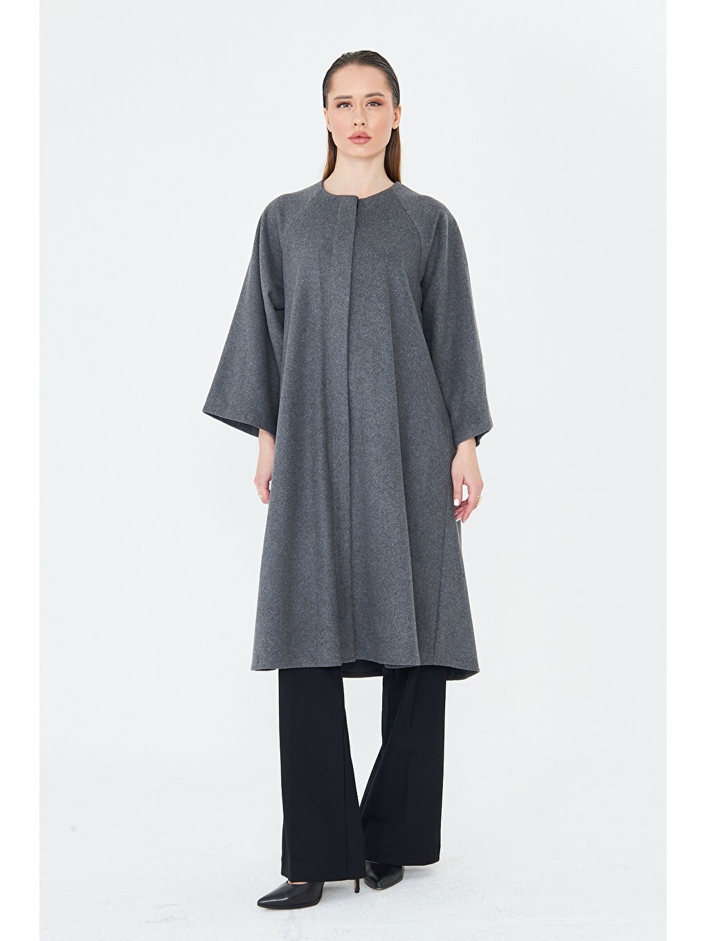 Gri Kadın Trend Oversize Uzun Kol Füme Kaşe Panço