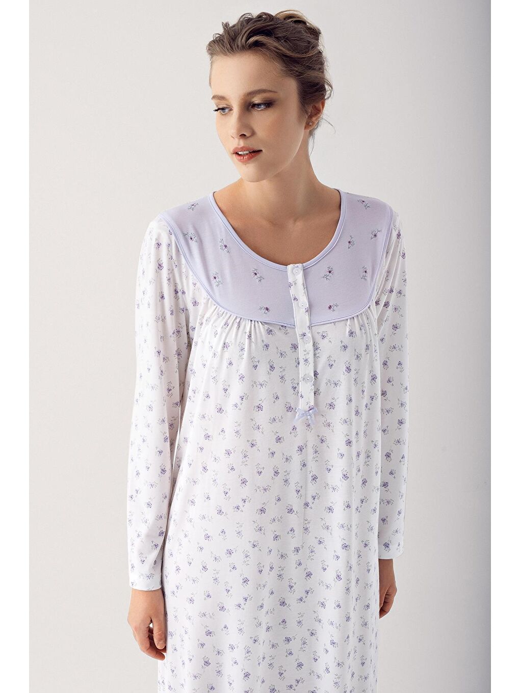 Lila Desenli Düğmeli Uzun Kollu Esnek Viskon Gecelik 14111-1
