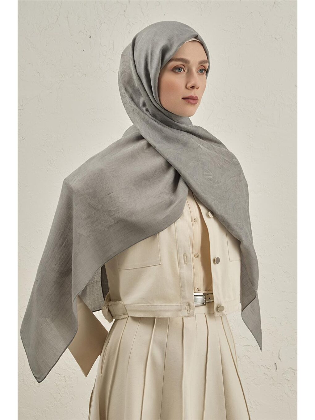 Gri Woolair Dalga Monogram Şal 1 20