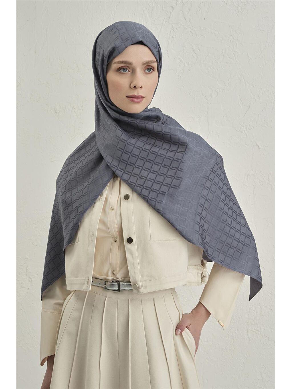 Gri Pamuk Floş Çapraz Desen Şal 2 18-1