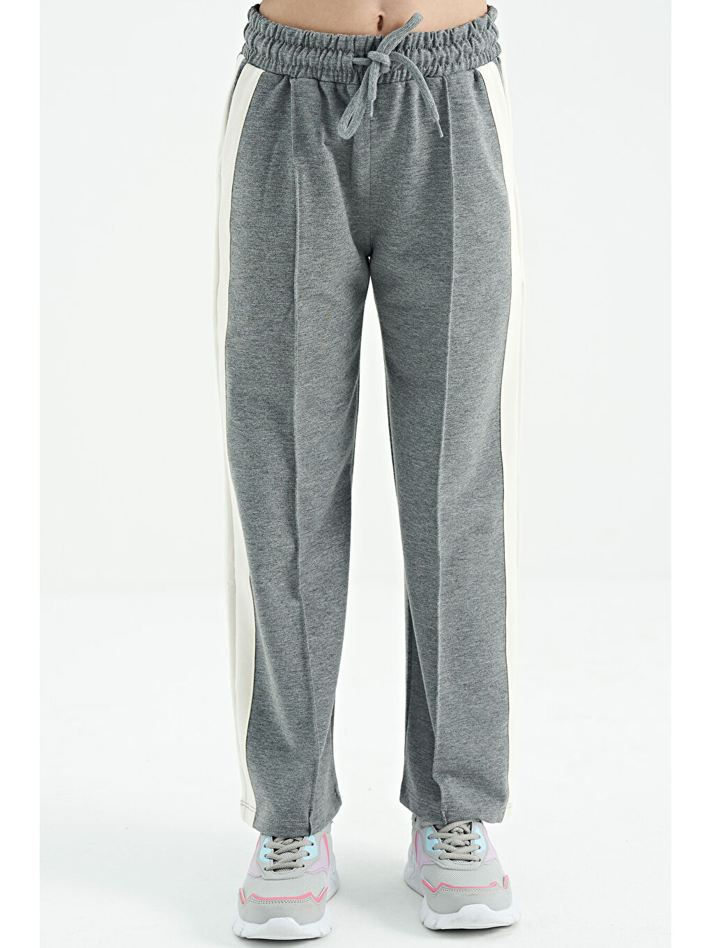 Gri Melanj Yan Bant Detaylı Bağcıklı Rahat Kalıp Geniş Paça Kız Çocuk Eşofman Alt - 75119