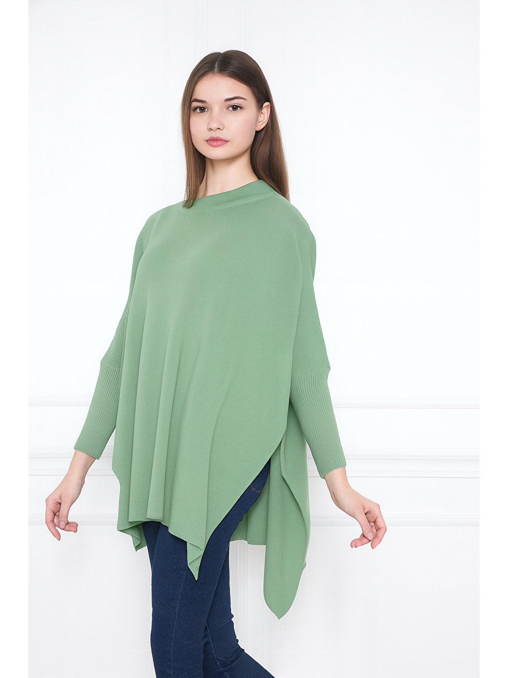 Yeşil Kadın Yandan Yırtmaçlı Oversize Panço Kazak-1