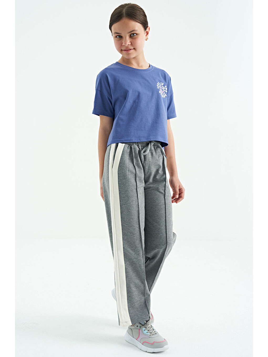 Gri Melanj Yan Bant Detaylı Bağcıklı Rahat Kalıp Geniş Paça Kız Çocuk Eşofman Alt - 75119-2