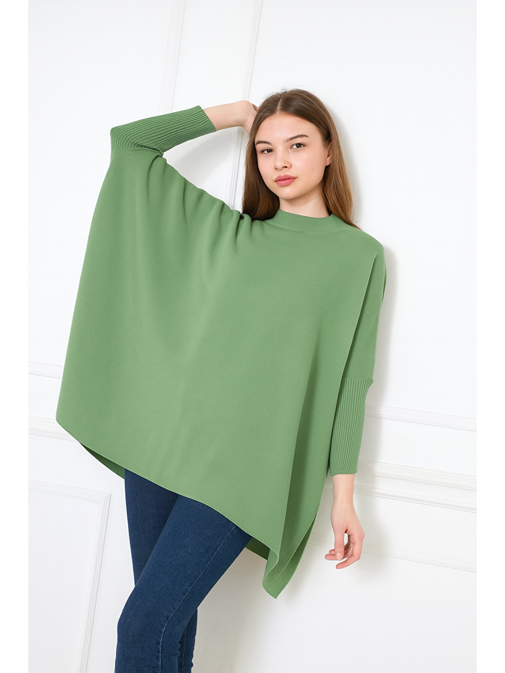 Yeşil Kadın Yandan Yırtmaçlı Oversize Panço Kazak-3