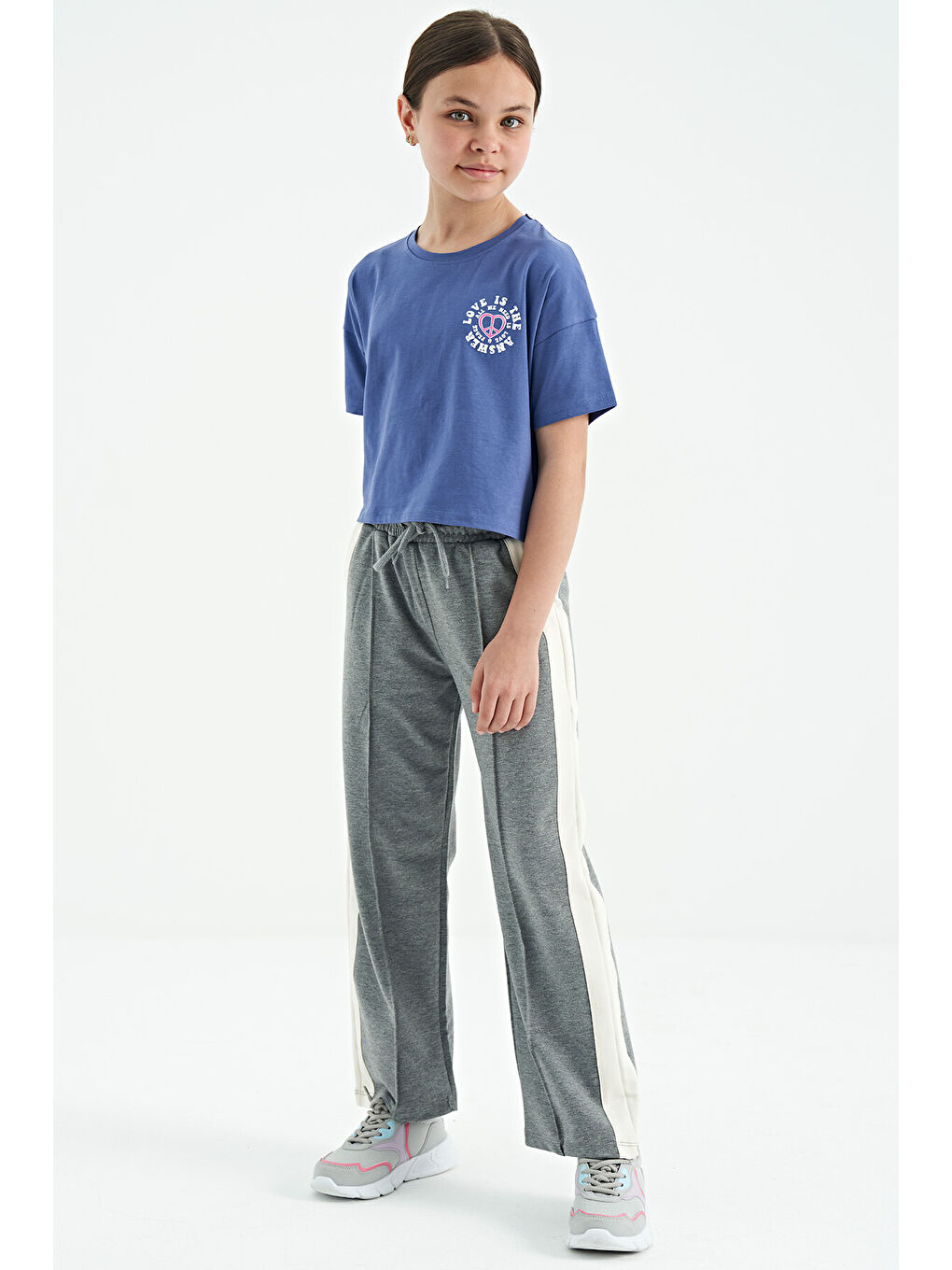 Gri Melanj Yan Bant Detaylı Bağcıklı Rahat Kalıp Geniş Paça Kız Çocuk Eşofman Alt - 75119-6