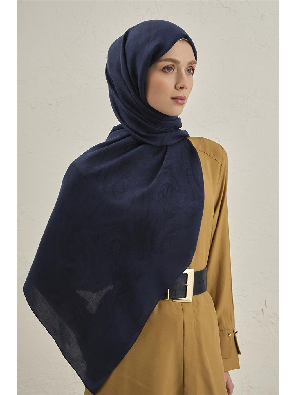 Lacivert Woolair Dalga Monogram Şal 1 02-1