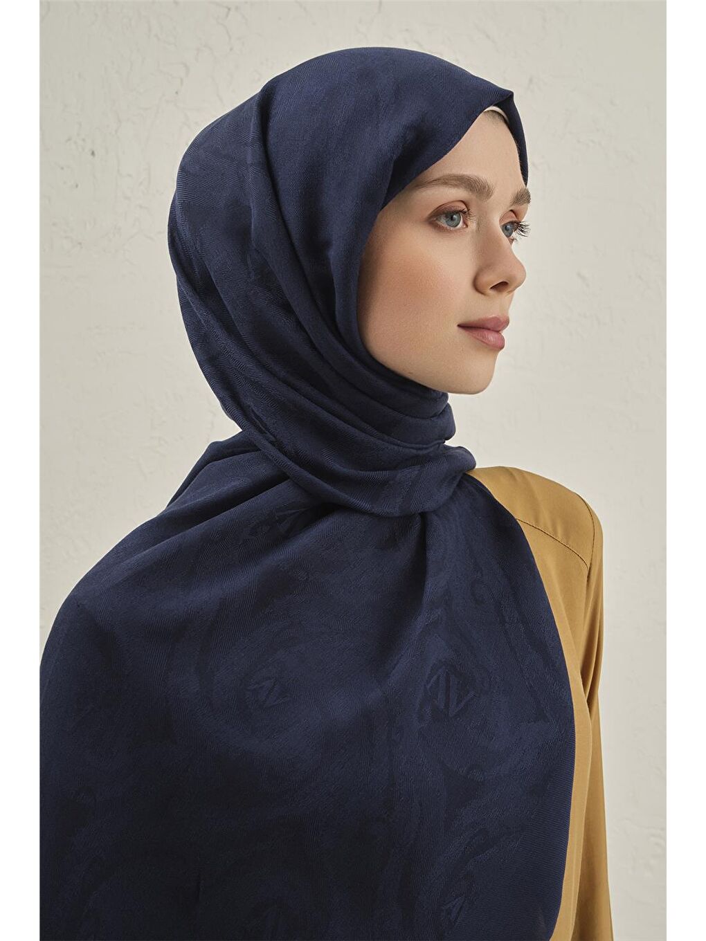 Lacivert Woolair Dalga Monogram Şal 1 02-2