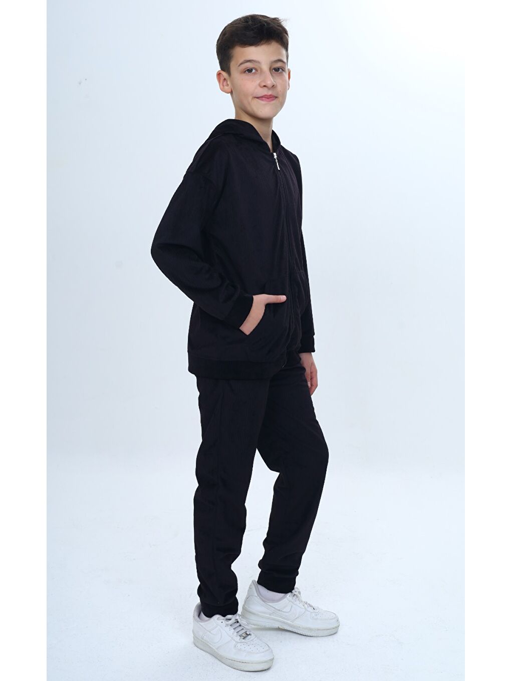 Siyah Erkek Çocuk 2'li Takım Kapüşonlu Fermuarlı Sweatshirt & Beli Paçası Lastikli Jogger Eşofman Altı - K-3