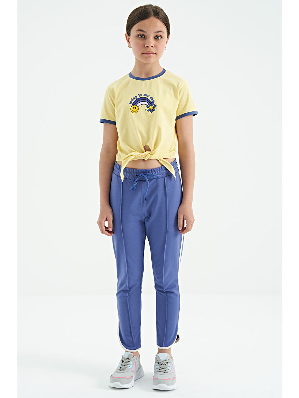 Sarı Baskı Detaylı O Yaka Çok Renkli Bağlama Detaylı Kız Çocuk Tişört - 75113-2