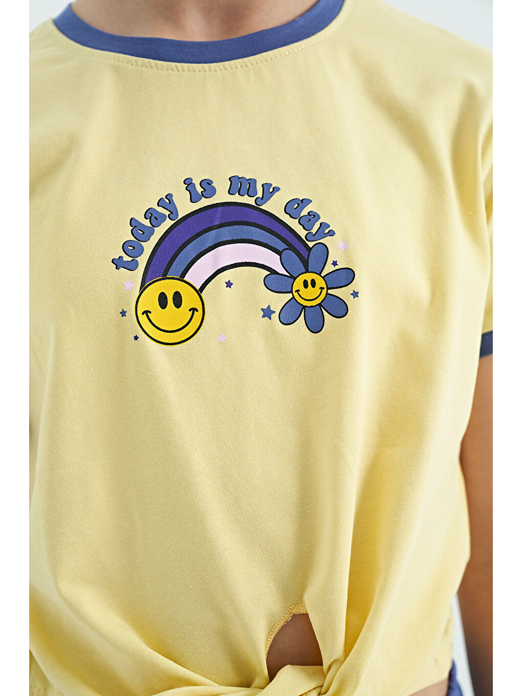 Sarı Baskı Detaylı O Yaka Çok Renkli Bağlama Detaylı Kız Çocuk Tişört - 75113-4