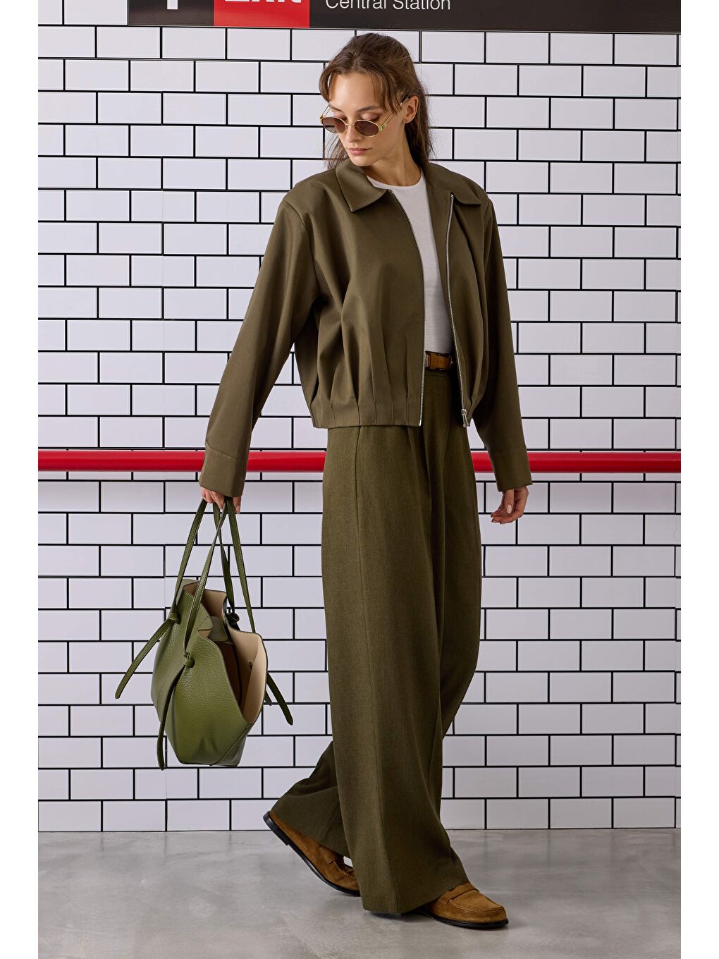 Pile Detaylı Palazzo Pantolon Orman Yeşili-1