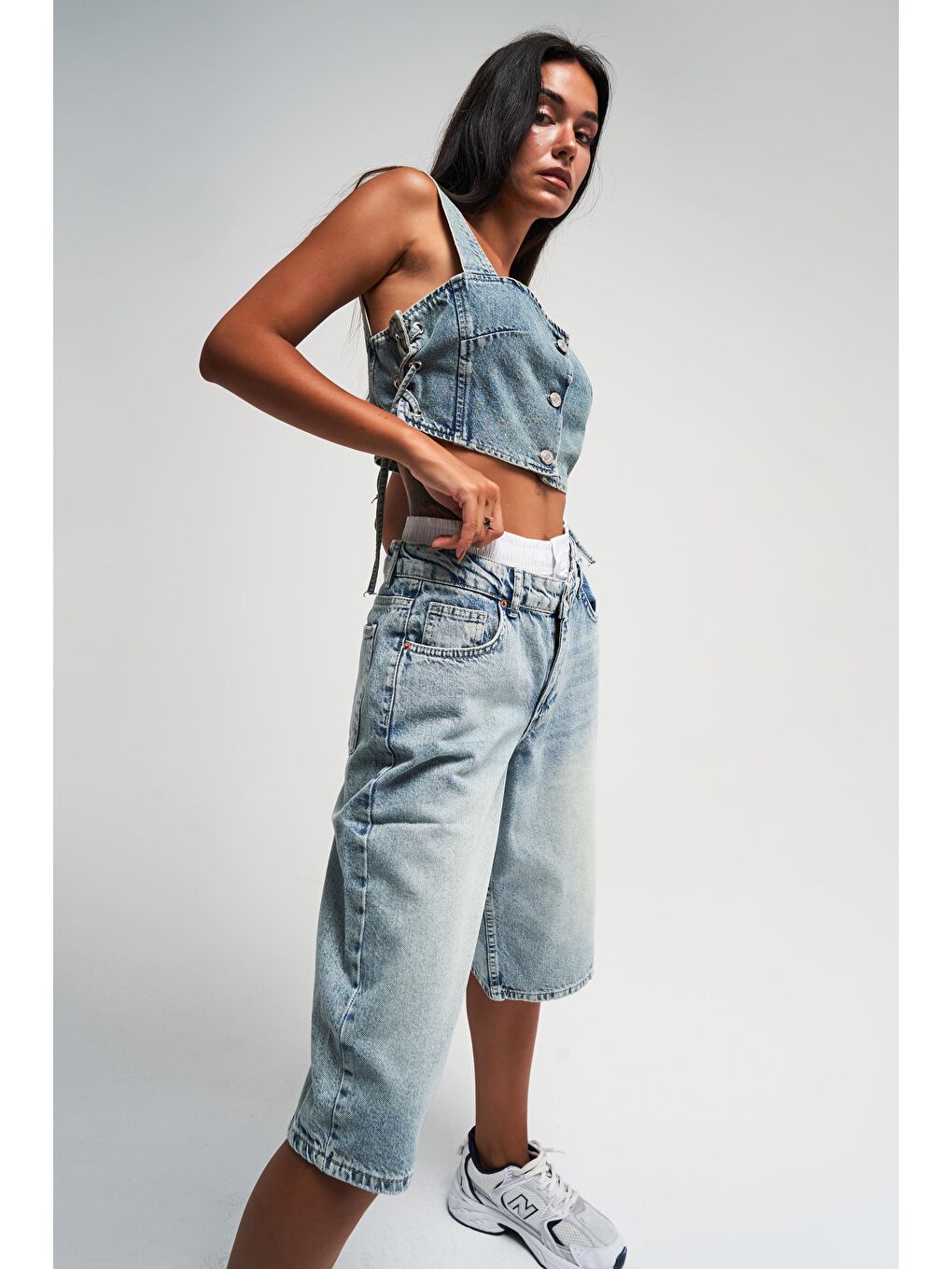 it's basic Yeşil Kadın G Jean Rengi Süper Uzun Boxer Detaylı Wide Leg Denim Şort - 2