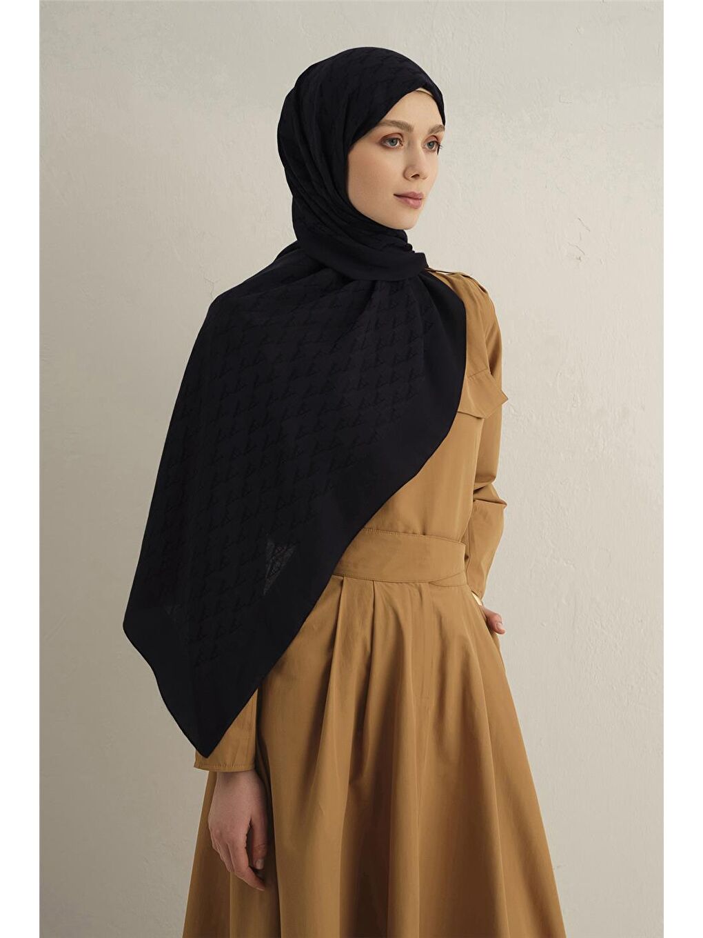 Lacivert Pamora Aa Monogram Şal 3 03-1