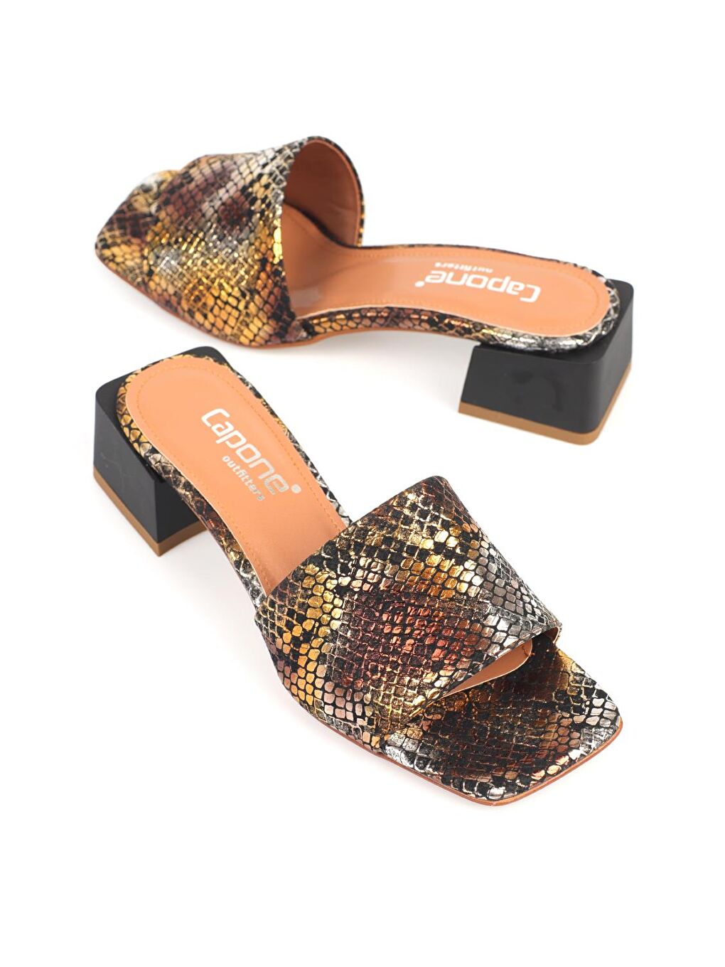 Sarı Küt Burunlu Tek Bantlı Blok Topuklu Saten Labirent Desenli Kadın Terlik