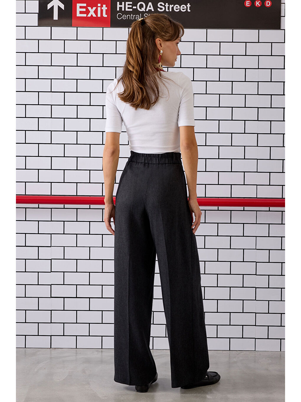Pile Detaylı Palazzo Pantolon Siyah-3