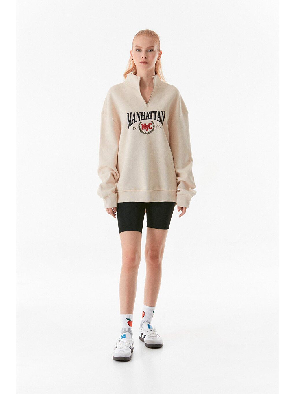 Fullamoda Bej Manhattan Nakışlı Dik Yaka Sweatshirt - 1