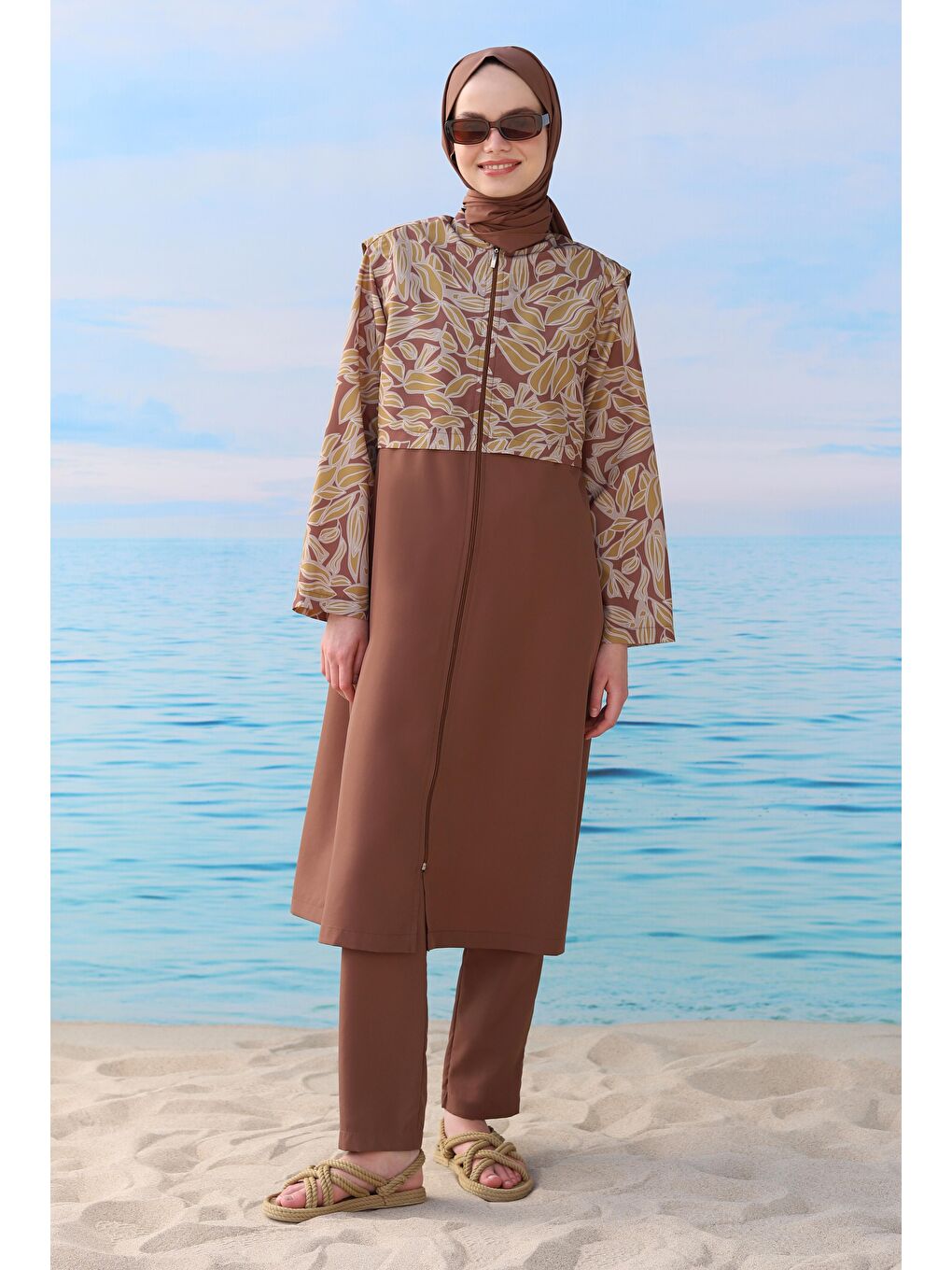 Kahverengi Desenli Yüzme Takımı Kahve-1