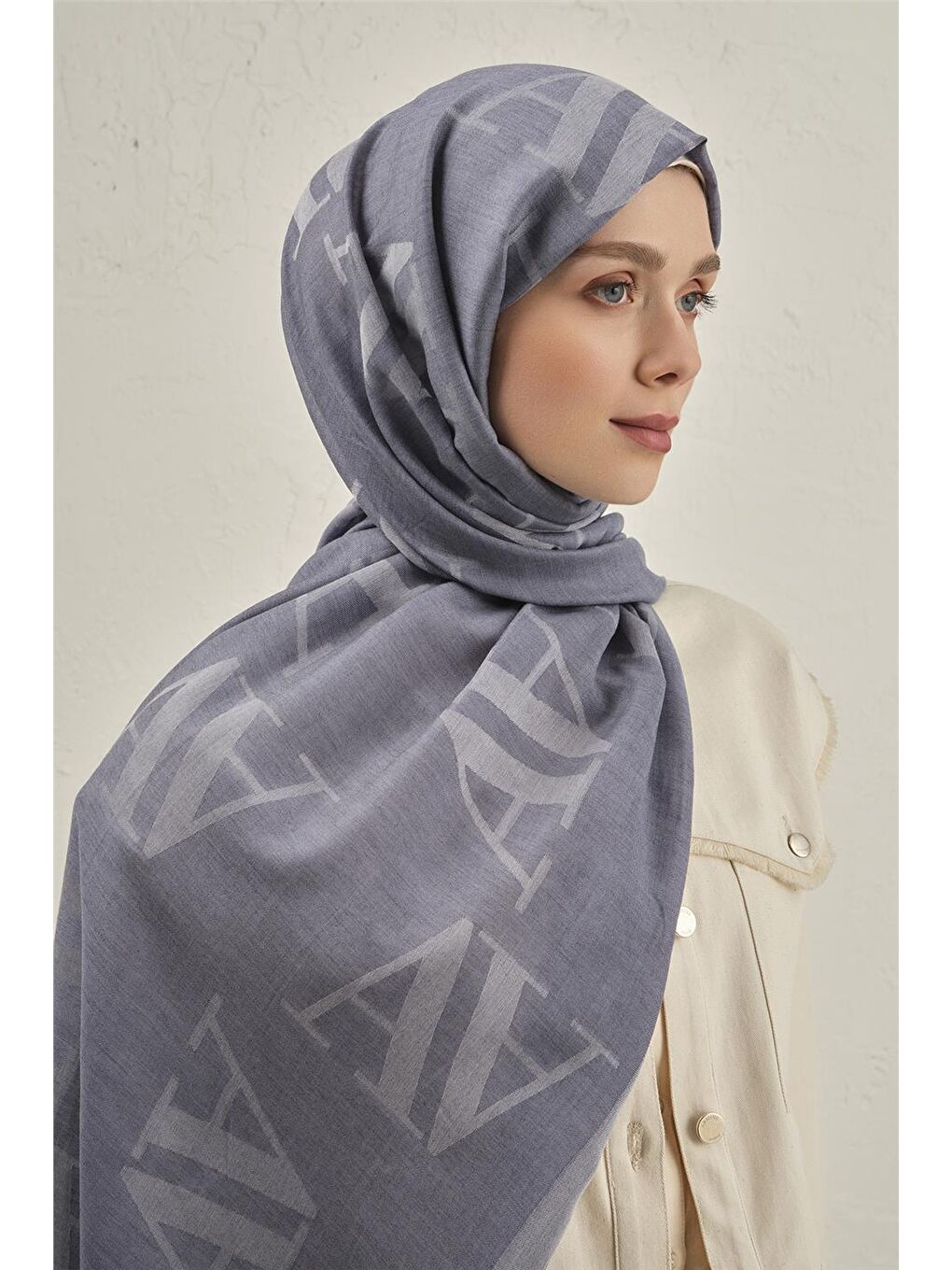 Mavi Woolair Harf Monogram Şal 2 26-3