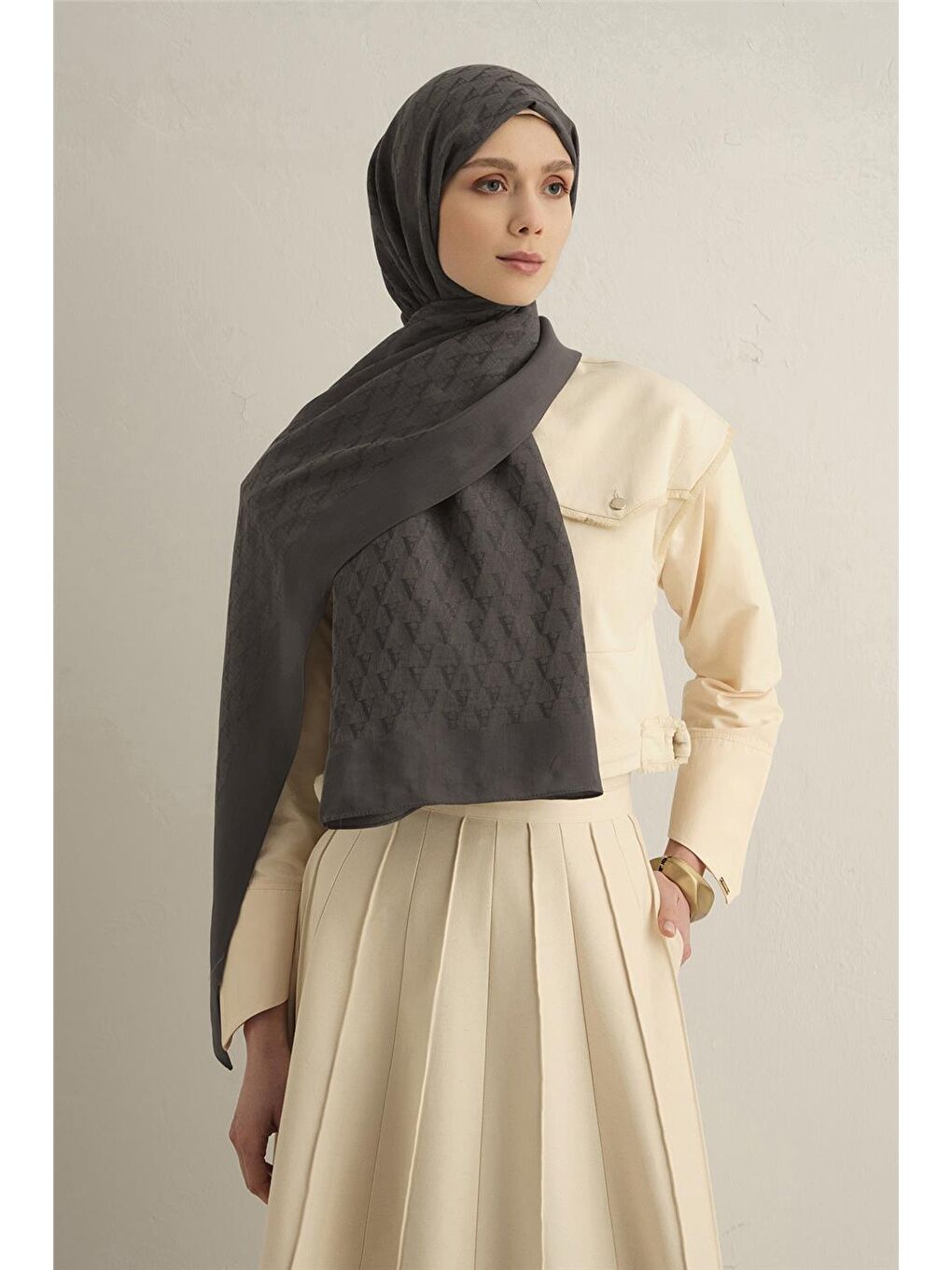 Gri Pamora Aa Monogram Şal 3 19