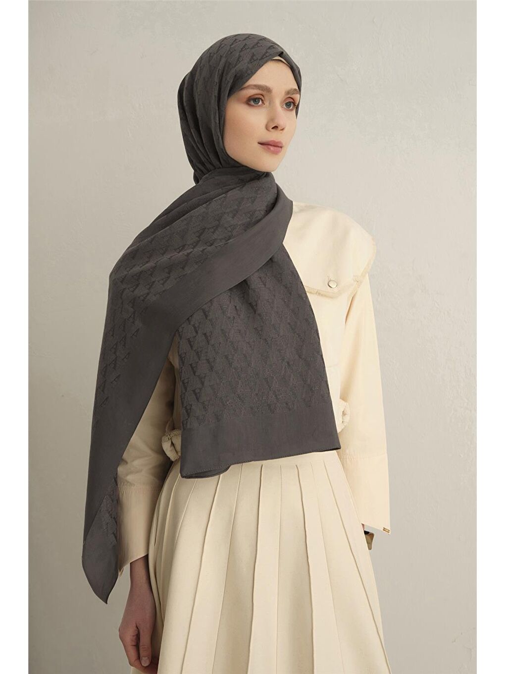 Gri Pamora Aa Monogram Şal 3 19-1