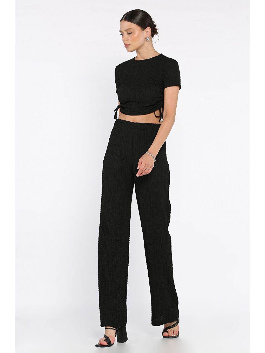 Siyah Kadın Kendinden Desenli Yan Büzgülü Bluz Pantolon İkili Takım-1