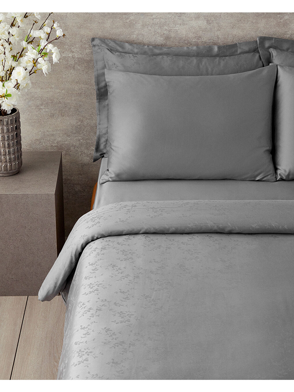 Saten Çift Kişilik Nevresim Takımı Koyu Gri-1