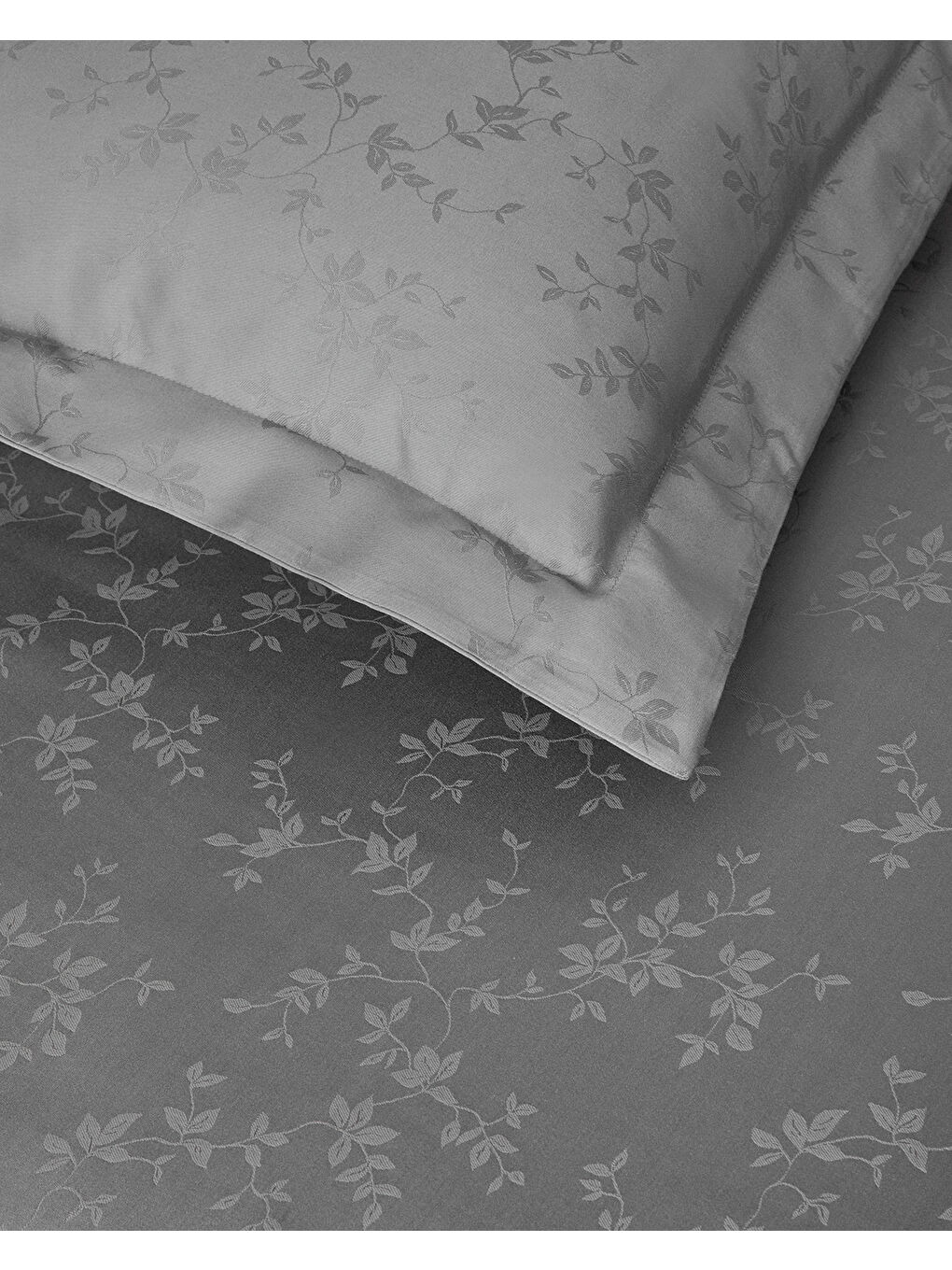 Saten Çift Kişilik Nevresim Takımı Koyu Gri-2