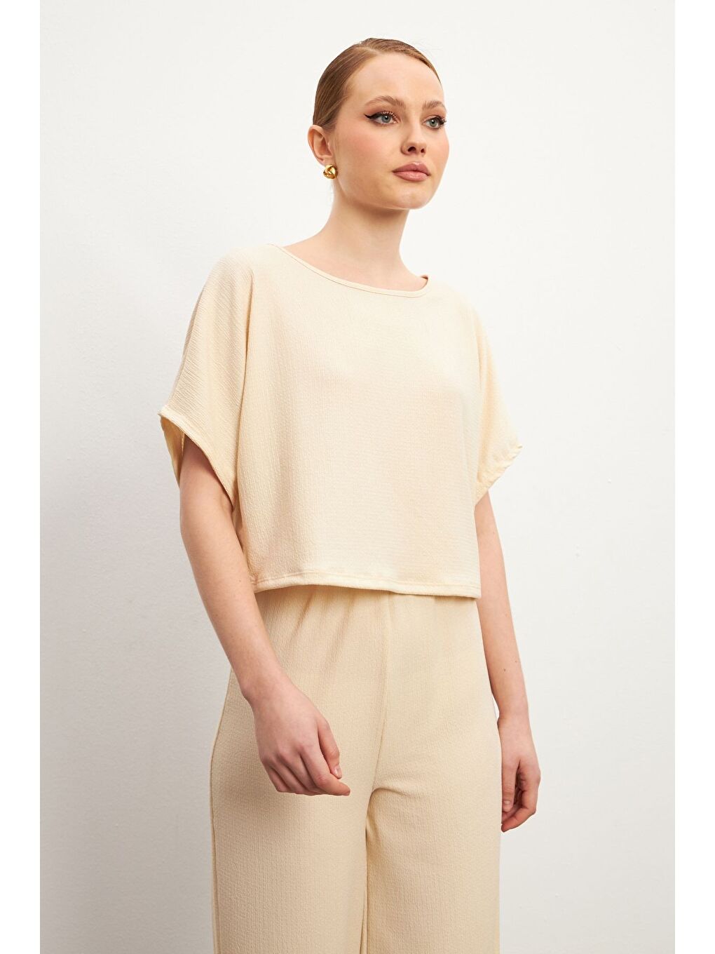 Kadın Bej Kısa Kollu Krinkıl Pantolon Takım-1