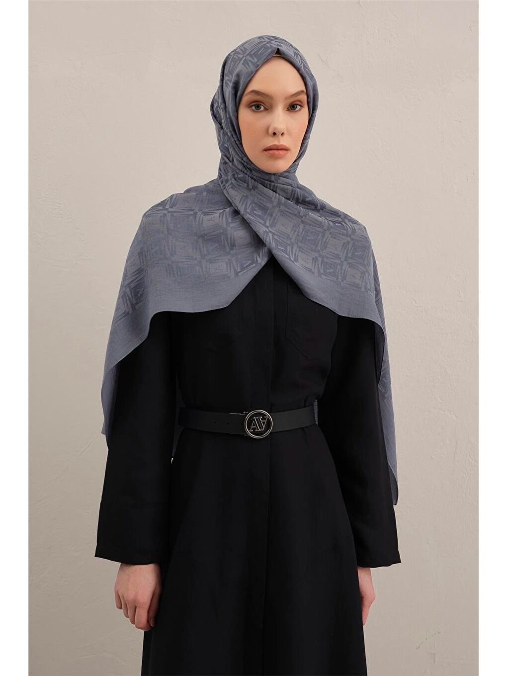 Mavi Lyocell Naia Kare Monogram Şal 6 26