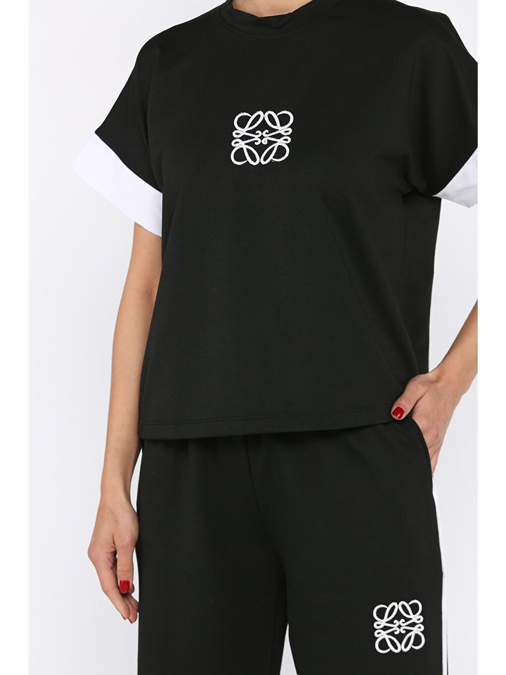 Siyah Kadın Büyük Beden Renk Garnili Ön Nakışlı Tişört Pantolon İkili Takım-3